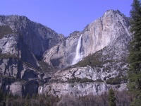 Yosemite_Falls_from_Road.jpg