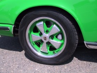 1972_911T_rear_wheel.jpg