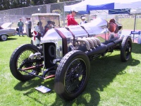 1917_Hall_Scott_racer_front_quarter.jpg