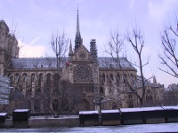 Notre_Dame_from_across_the_Seine.jpg